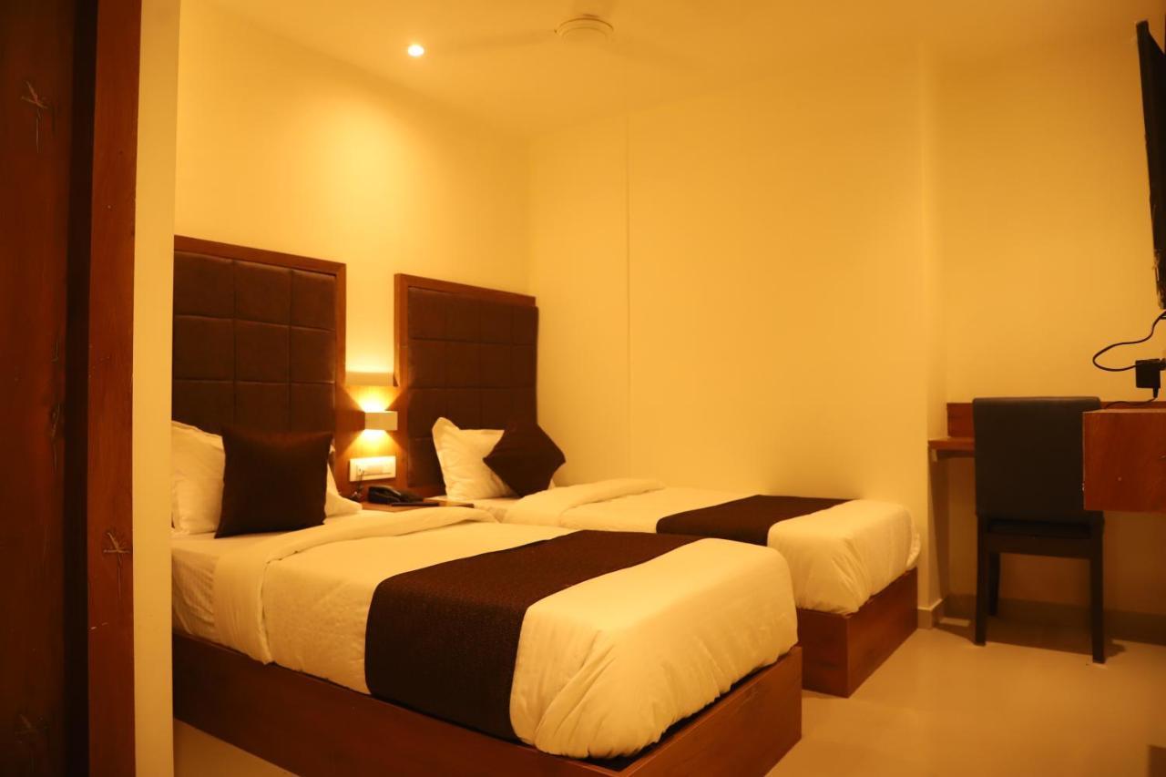 Hotel Sai Pritam Mumbai Exterior photo