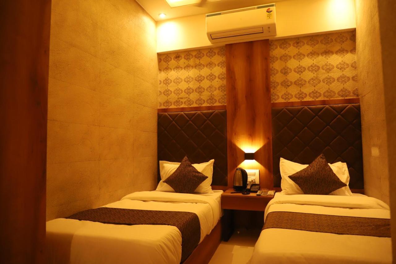 Hotel Sai Pritam Mumbai Exterior photo