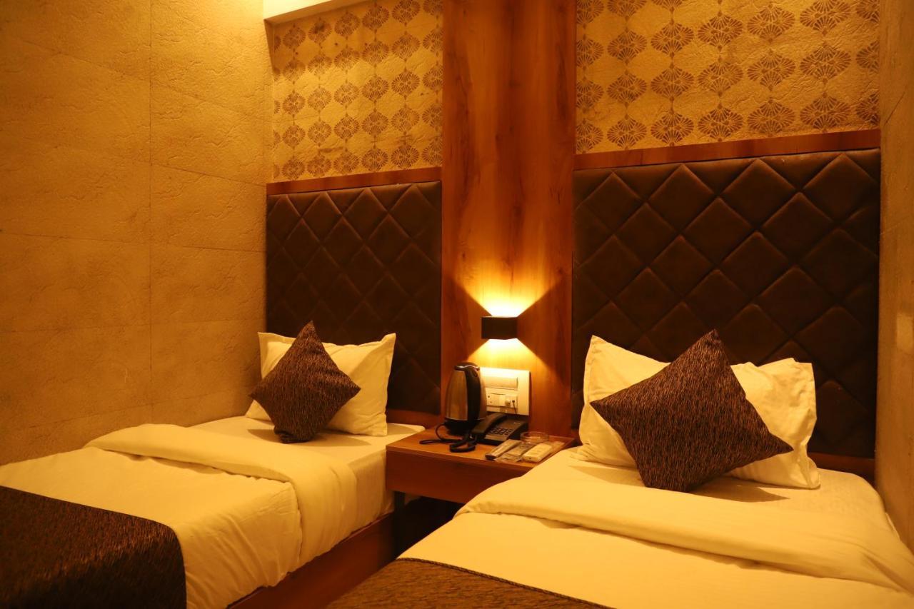 Hotel Sai Pritam Mumbai Exterior photo