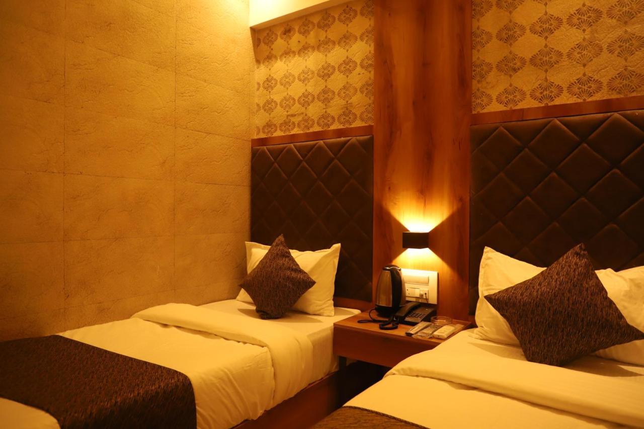 Hotel Sai Pritam Mumbai Exterior photo