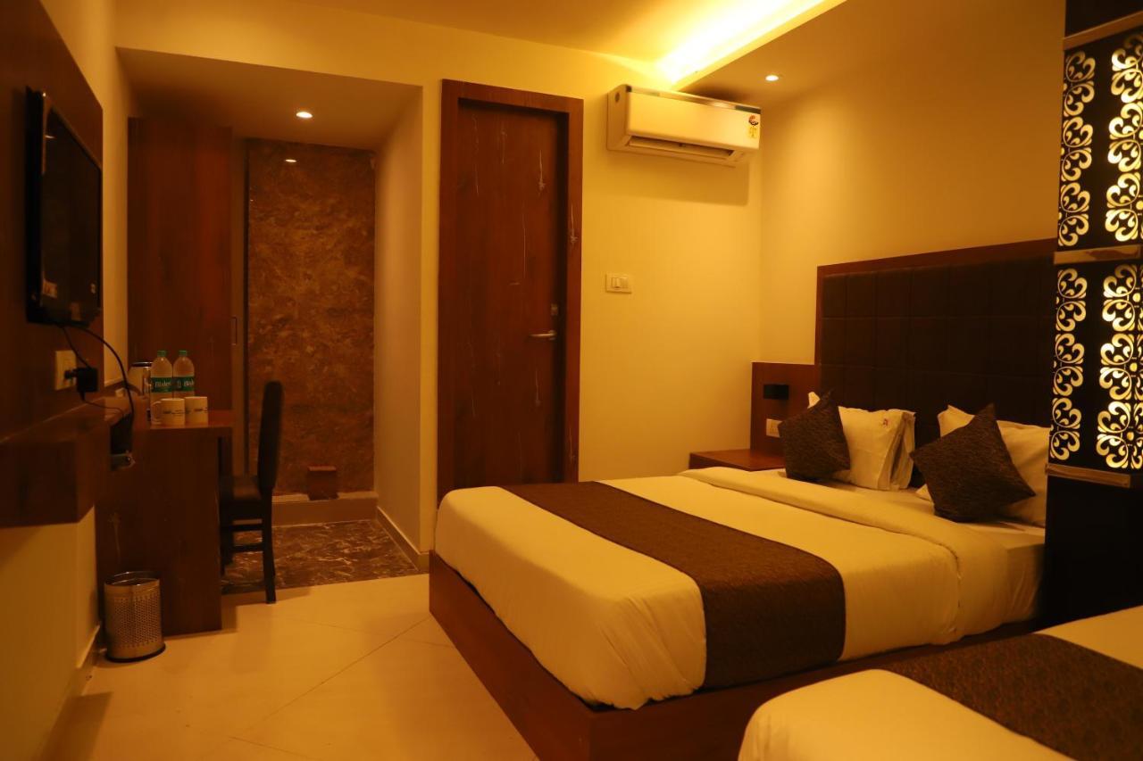 Hotel Sai Pritam Mumbai Exterior photo