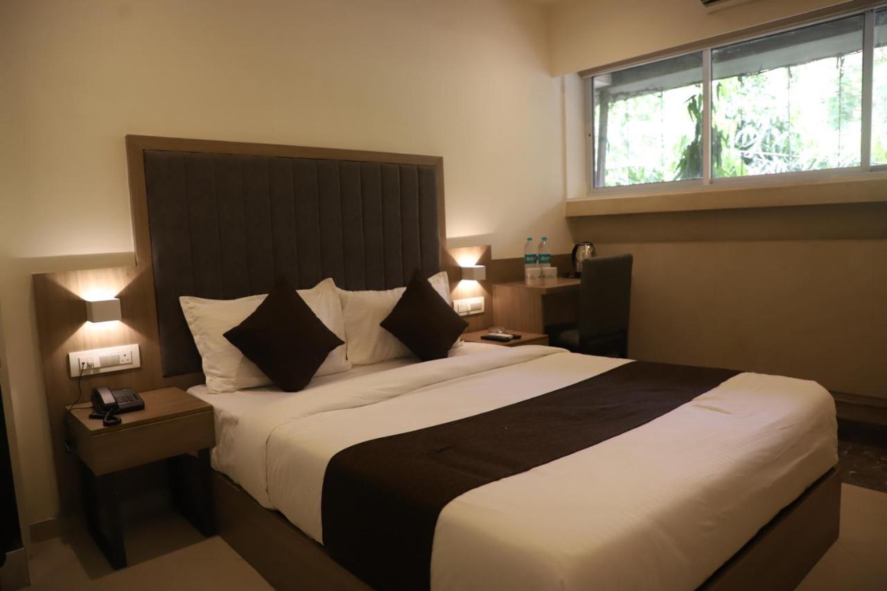 Hotel Sai Pritam Mumbai Exterior photo