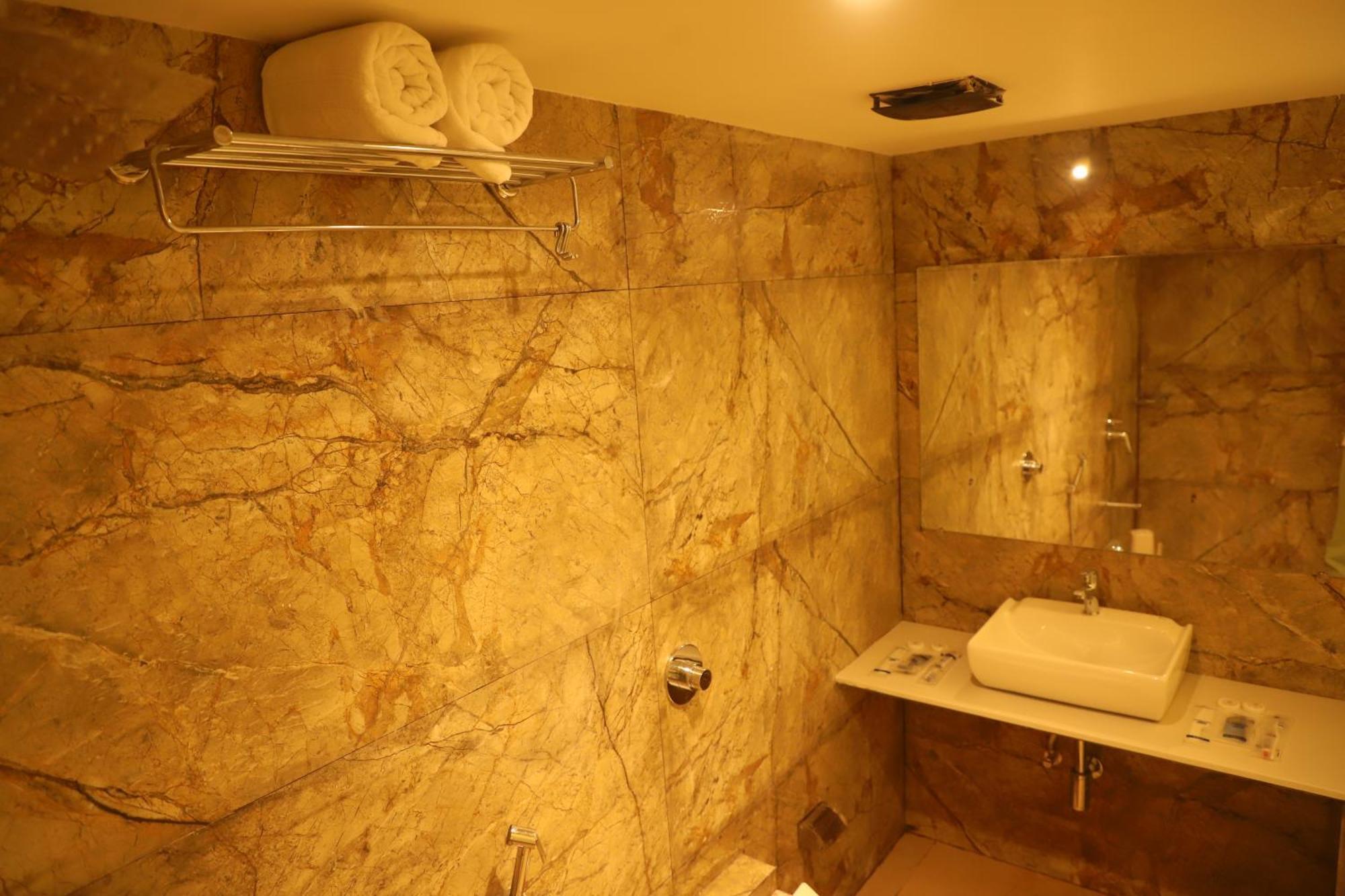 Hotel Sai Pritam Mumbai Exterior photo